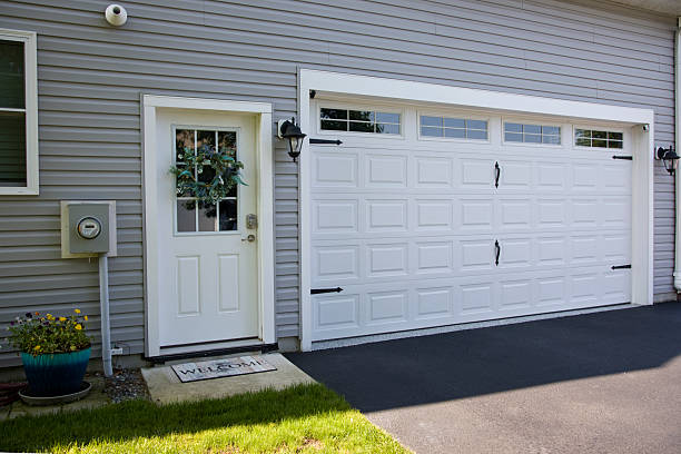 24/7 Emergency Garage Door Panel Replacement experts in Elkin, NC